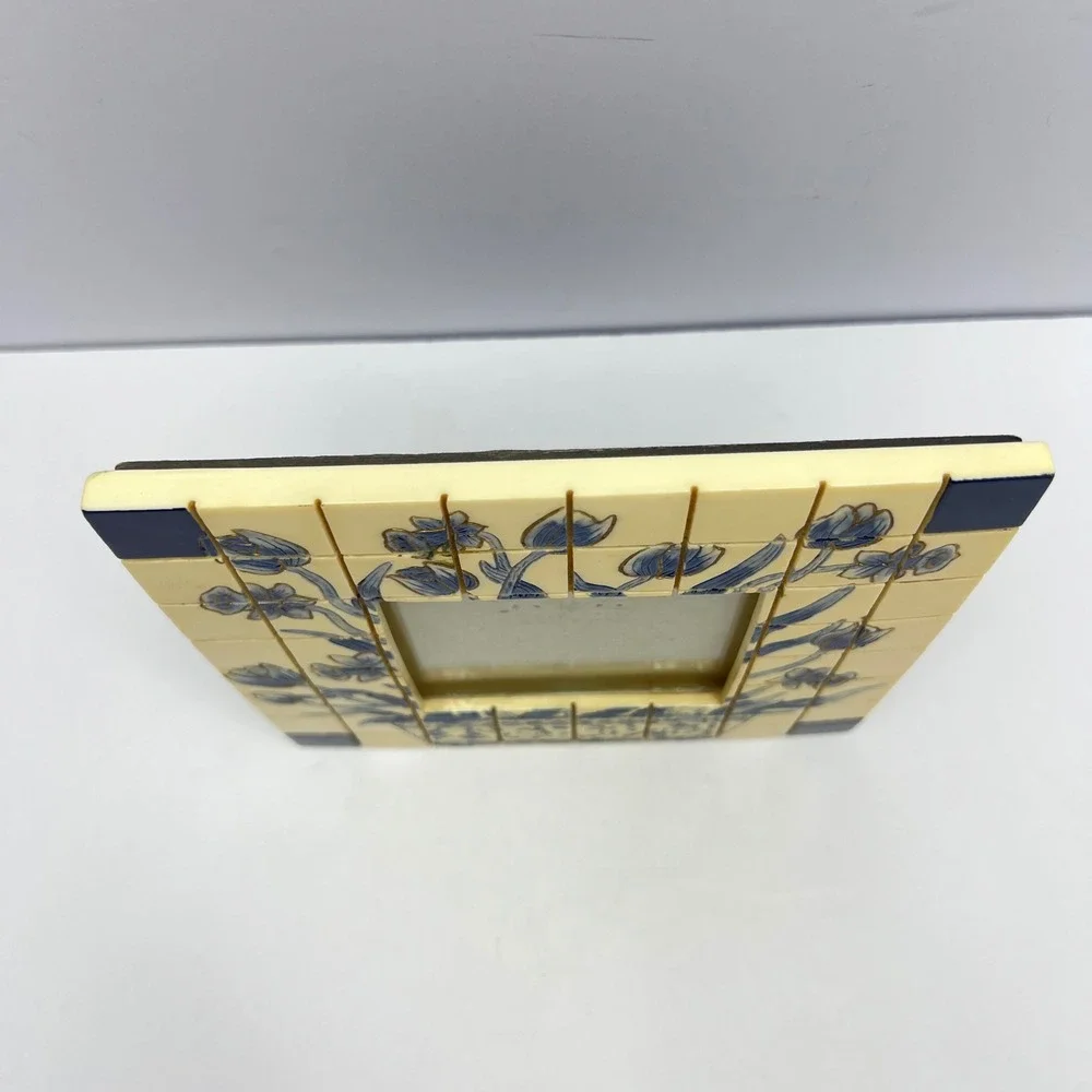 Vintage Mosaic Tile Frame 3.5x3.5 Cream Blue Chinoiserie Resin Floral Decor